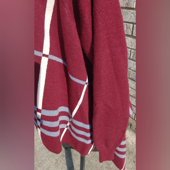 ✨Cuddle Up✨Venus Plaid Fringe Wrap Cardigan Sweater Burgundy Grey Cream S - Picture 6 of 8